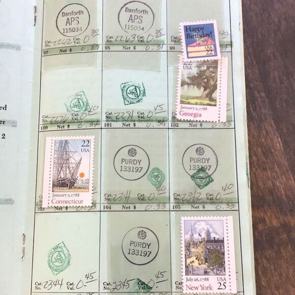 Vintage stamp collection valued at 130 20 years ago - Picture 6 of 11